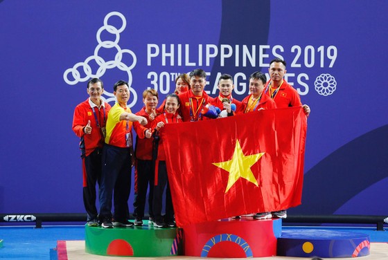 Vinh quang đợi chờ người trẻ ảnh 1