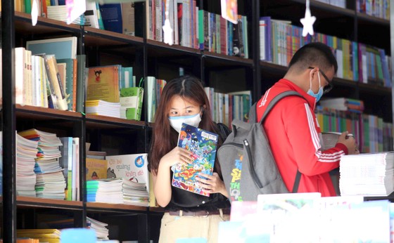 Tìm về lịch sử ảnh 1