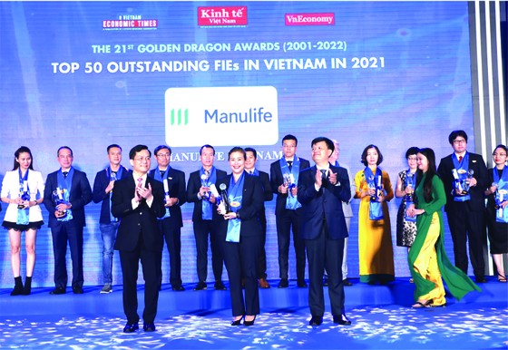 Manulife Việt Nam được vinh danh về dịch vụ và sản phẩm sức khỏe số hóa 