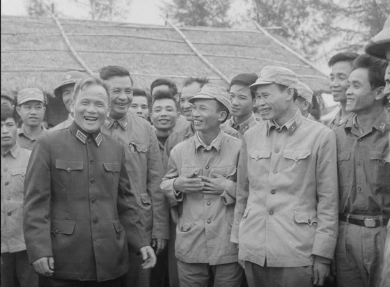 Kỷ niệm 110 năm Ngày sinh Đại tướng Chu Huy Mân (17-3-1913 - 17-3-2023): Đại tướng trong lòng quân - dân ảnh 1
