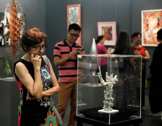 Ứng dụng công nghệ số tại Bảo tàng Mỹ thuật Việt Nam đã góp phần thu hút đông khách tham quan ảnh 2