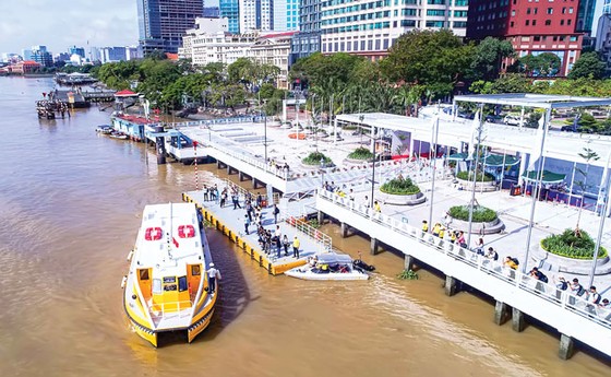 Trải nghiệm mới trên sông Sài Gòn ảnh 2 Trải nghiệm mới trên sông Sài Gòn ảnh 2