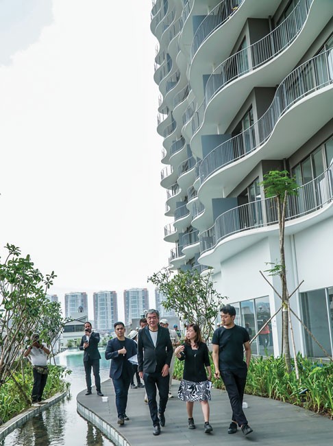 Những đường cong gợn sóng ảnh 2 Những đường cong gợn sóng ảnh 2