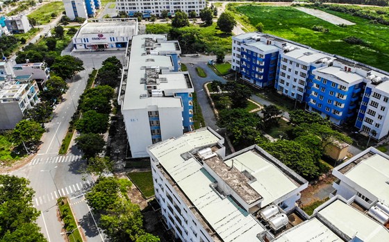 Hơn 1.000 căn hộ tái định cư bỏ hoang tại Vĩnh Lộc B, Bình Chánh, tại sao vẫn tiếp tục xây nhà cho công nhân tại Bình Chánh?