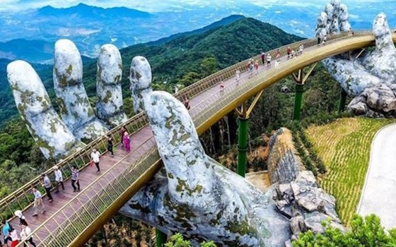 Du lịch phải thích ứng để tồn tại ảnh 1