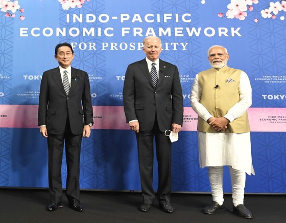 Thủ tướng Nhật Bản Kishida Fumio, Tổng thống Mỹ Joe Biden và Thủ tướng Ấn Độ Narendra Modi tại lễ công bố khởi động thảo luận IPEF ở Tokyo, Nhật Bản, ngày 23-5.