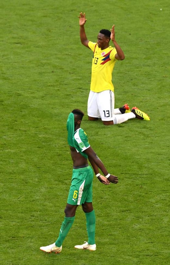 Senegal - Colombia 0-1, Senegal bi loại vì... điểm Fair play ảnh 5