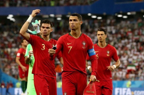 Ronaldo lại lỡ hẹn với tuyển Bồ Đào Nha vì cáo buộc hiếp dâm