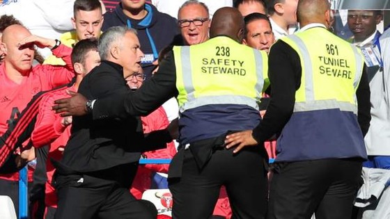 Chelsea - Man United: Martial suýt nhấn chìm Chelsea ảnh 5