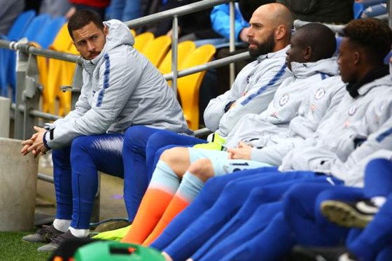 Cardiff City - Chelsea 1-2: Ngược dòng gây tranh cãi và bàn thắng việt vị của Azpilicueta ảnh 3
