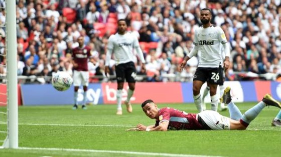 Thắng Derby County 2-1, Aston Villa ẵm tiền, thăng hạng ảnh 3