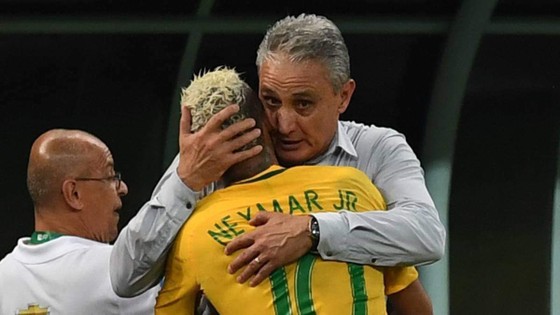 HLV Tite và Neymar ở tuyển Brazil.