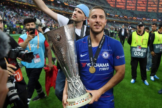 Hazard mang lạoi Europa League như món quà tạm biệt cho Chelsea