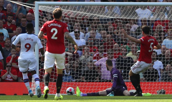 Man United - Crystal Palace 1-2: Sụp đổ phút cuối cùng, Quỷ đỏ lần đầu để thua Đại bàng ảnh 6