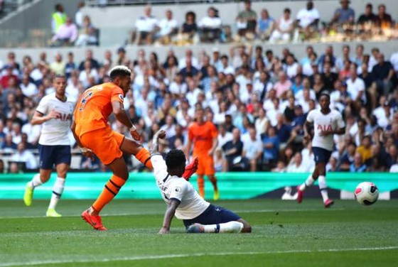 Tottenham - Newcastle 0-1, Gà trống mờ nhạt, Joelinton ghi chiến thắng cho Chích chòe ảnh 4 Tottenham - Newcastle 0-1, Gà trống mờ nhạt, Joelinton ghi chiến thắng cho Chích chòe ảnh 4