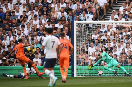 Tottenham - Newcastle 0-1, Gà trống mờ nhạt, Joelinton ghi chiến thắng cho Chích chòe ảnh 5 Tottenham - Newcastle 0-1, Gà trống mờ nhạt, Joelinton ghi chiến thắng cho Chích chòe ảnh 5