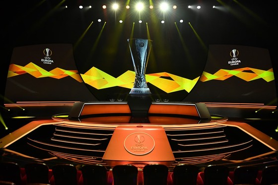 Bốc thăm Europa League: Man United nhẹ nhõm, Arsenal và Wolves gay go