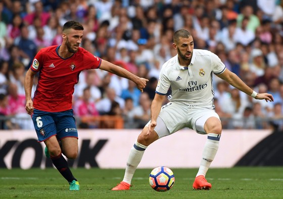 Karim Benzema (phải) 