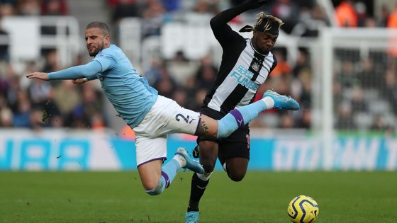 Newcastle - Man City 2-2: Choáng khi Chích chòe cầm chân Man City ảnh 6