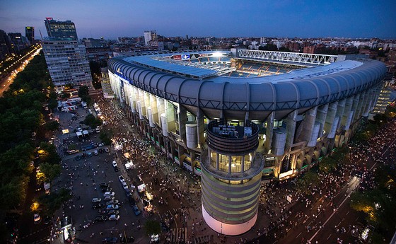 Real Madrid mở cửa Bernabeu làm trung tâm y tế