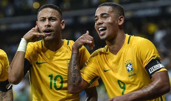 Neymar và Gabriel Jesus ở tuyển Brazil