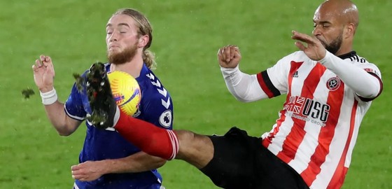 Everton chiếm ngôi nhì bảng ảnh 2