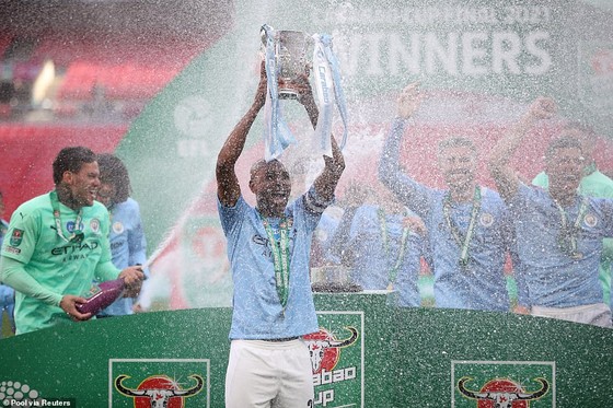 Aymeric Laporte nhấn chìm Tottenham, giúp Man City đăng quang League Cup 4 mùa liên tiếp ảnh 5