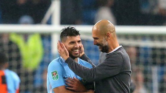 Aguero trì hoãn gia nhập Barcelona 'cho đến khi biết Lionel Messi ở lại hay không' ảnh 1