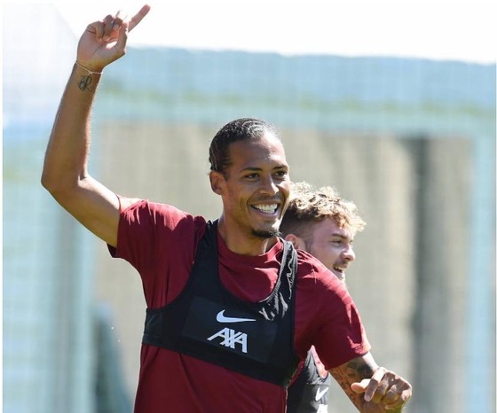 Klopp tiết lộ ngày Van Dijk trở lại ảnh 1