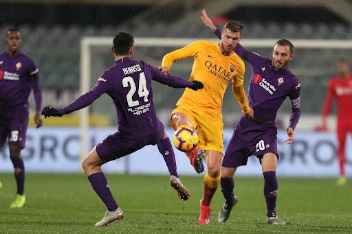 Roma của Mourinho sẽ khởi đầu bằng trận chiến với Fiorentina