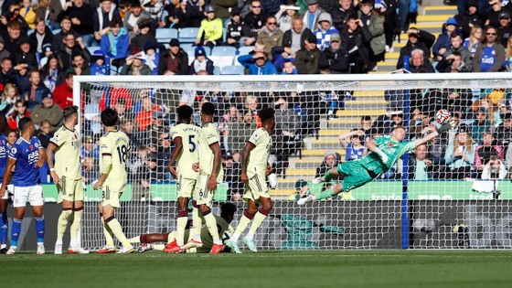 Leicester City – Arsenal 0-2: Smith Rowe và Gabriel phá tan sào huyệt của Bầy cáo ảnh 3 Leicester City – Arsenal 0-2: Smith Rowe và Gabriel phá tan sào huyệt của Bầy cáo ảnh 3