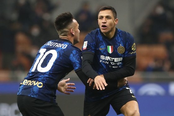 Alexis Sanchez liên tục ghi bàn cho Inter
