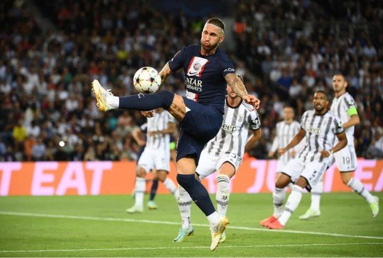 Dư luận Turin: Juventus đã tiến bộ dù thua trên sân PSG ảnh 2