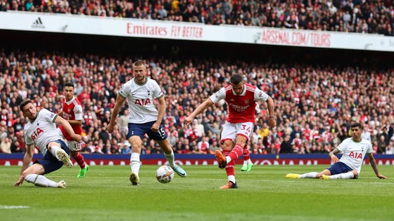 Partey, Jesus và Xhaka giúp Arsenal quật ngã Tottenham khi Harry Kane ghi cột mốc 100 ảnh 5