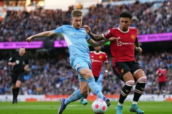 Huyền thoại Rivaldo dự đoán trận derby giữa Man United và Man City ảnh 1