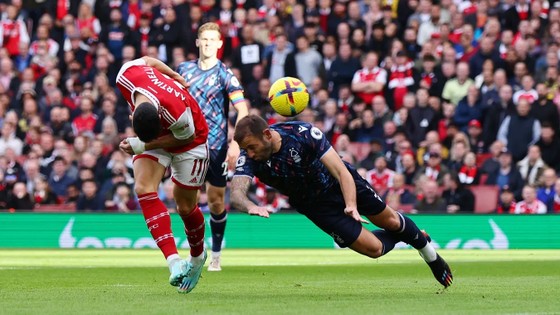 Martinelli, Partey, Odegaard ghi bàn, Arsenal đè bẹp Nottingham Forest ảnh 1 Martinelli, Partey, Odegaard ghi bàn, Arsenal đè bẹp Nottingham Forest ảnh 1