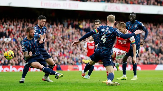 Martinelli, Partey, Odegaard ghi bàn, Arsenal đè bẹp Nottingham Forest ảnh 4 Martinelli, Partey, Odegaard ghi bàn, Arsenal đè bẹp Nottingham Forest ảnh 4