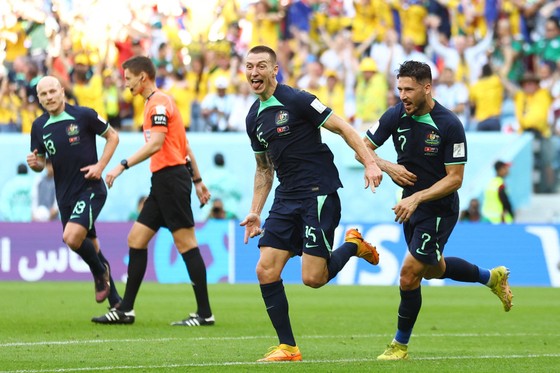 Tunisia – Australia 0-1: Mitch Duke ghi cột mốc lịch sử ảnh 2