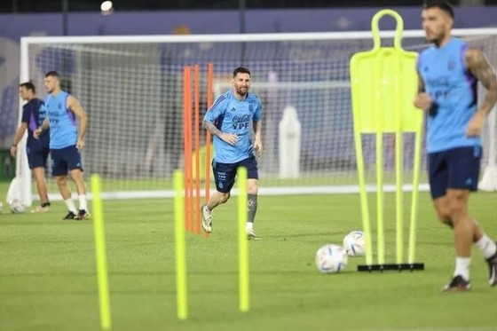 Argentina - Mexico: Messi vẫn ra sân nhưng Argentina phải thay đổi ảnh 1