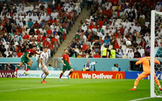 BỒ ĐÀO NHA – THỤY SĨ 6-1: Goncalo Ramos ghi hattrick khi Ronaldo ngồi ngoài ảnh 1