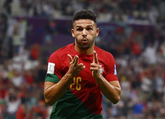 BỒ ĐÀO NHA – THỤY SĨ 6-1: Goncalo Ramos ghi hattrick khi Ronaldo ngồi ngoài ảnh 7