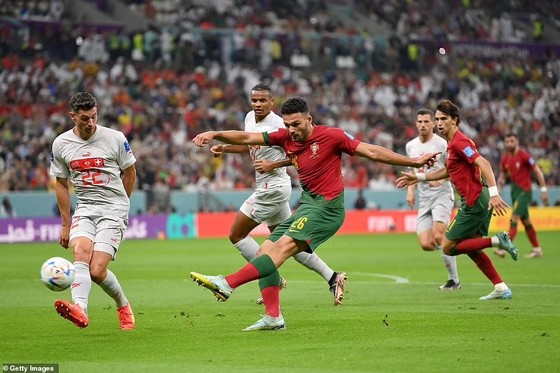 Người thay thế Ronaldo ghi hattrick vào lưới Thụy Sĩ, Goncalo Ramos là ai? ảnh 1