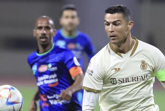 Cristiano Ronaldo cuối cùng ghi bàn thắng đầu tiên cho Al Nassr