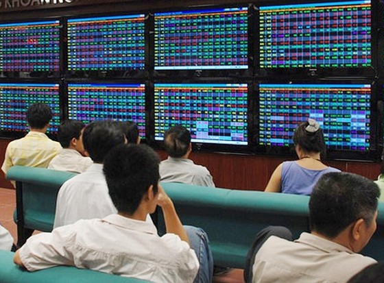 VN Index tái lập thành công mốc 1.000 điểm