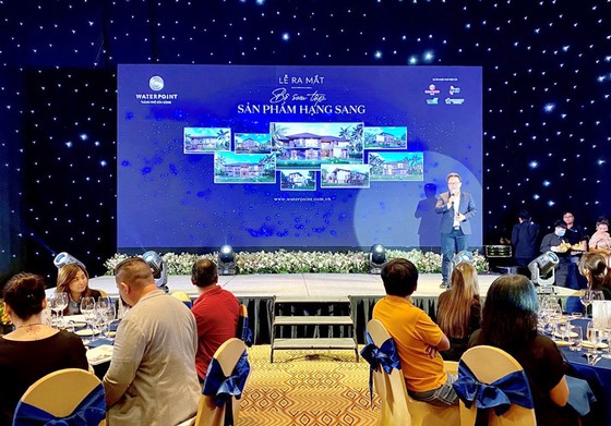NLG lần thứ 2 trong top 50 thương hiệu dẫn đầu Việt Nam ảnh 2 NLG lần thứ 2 trong top 50 thương hiệu dẫn đầu Việt Nam ảnh 2