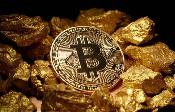 Nhà đầu tư lớn tuổi chuộng vàng, giới trẻ thích bitcoin