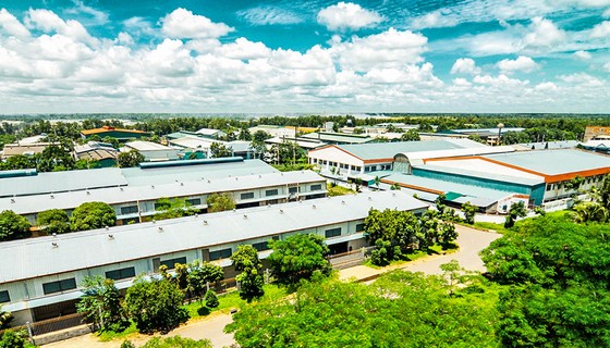 Đất tại khu công nghiệp: Cần nguồn lực DN, đừng chăm bẵm tiền thuê ảnh 2