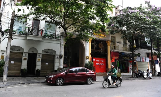 Nhiều khách sạn ở khu vực phố cổ Hà Nội đã phải dừng hoạt động vì thu không đủ chi.