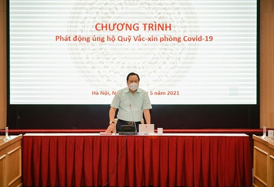 Chủ tịch Ủy ban Quản lý vốn nhà nước tại doanh nghiệp Nguyễn Hoàng Anh phát động chương trình ủng hộ Quỹ vaccine phòng COVID-19. (Nguồn: cmsc.gov.vn)