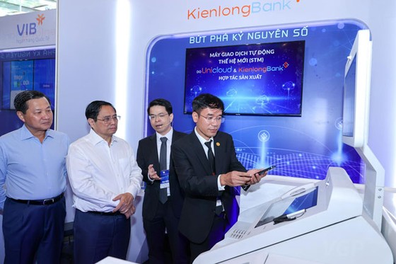 KienlongBank gây ấn tượng trong sự kiện “Chuyển đổi số” ngành Ngân hàng 2022 ảnh 3 KienlongBank gây ấn tượng trong sự kiện “Chuyển đổi số” ngành Ngân hàng 2022 ảnh 3